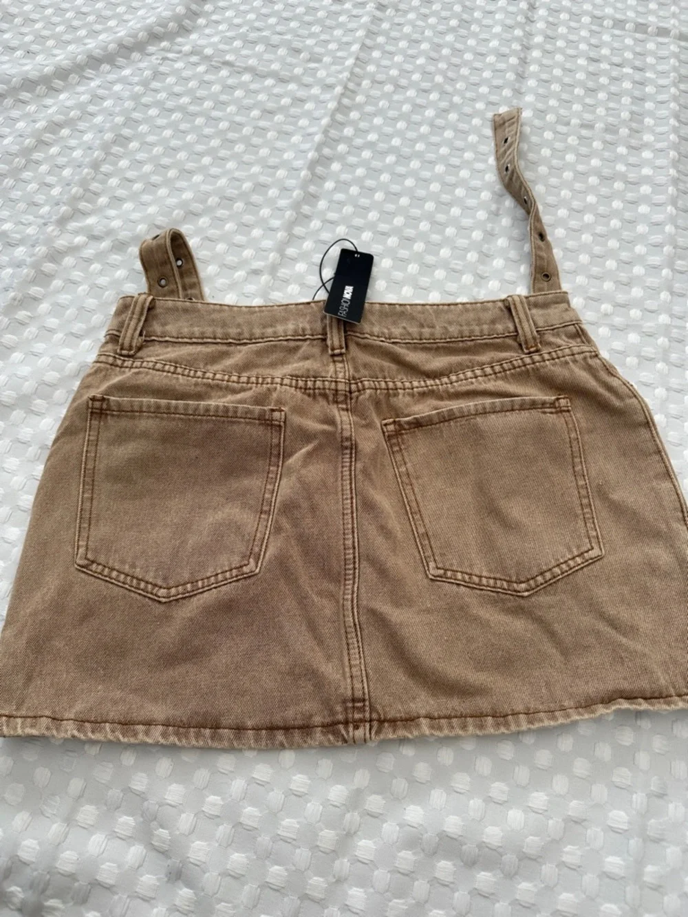 Fashion Nova Beige Gone Viral Cargo Pocket Mini Skirt - Large NWT - Picture 4 of 5